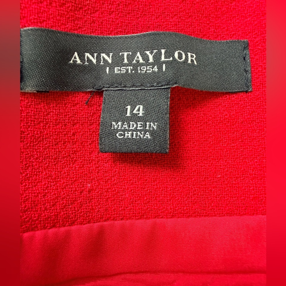 Ann Taylor Scarlet Pencil Skirt - Picture 3 of 10